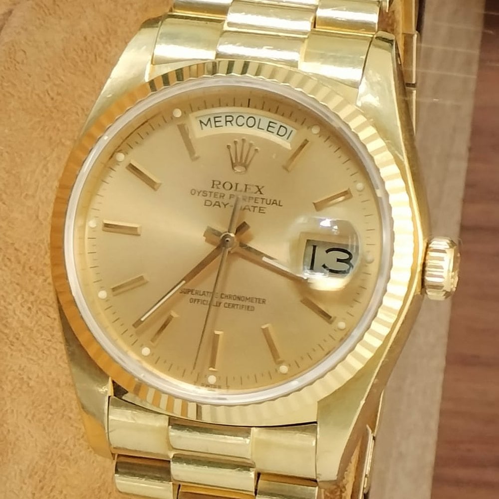 Rolex Day-Date in yellow gold with a champagne dial and President bracelet
